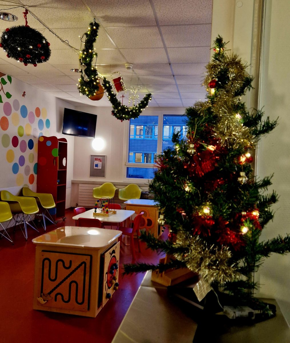 Voici Noël , au douce nuit, …