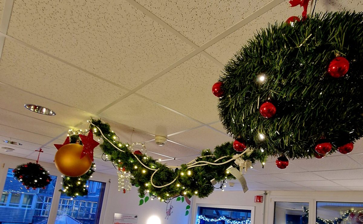 Voici Noël , au douce nuit, …